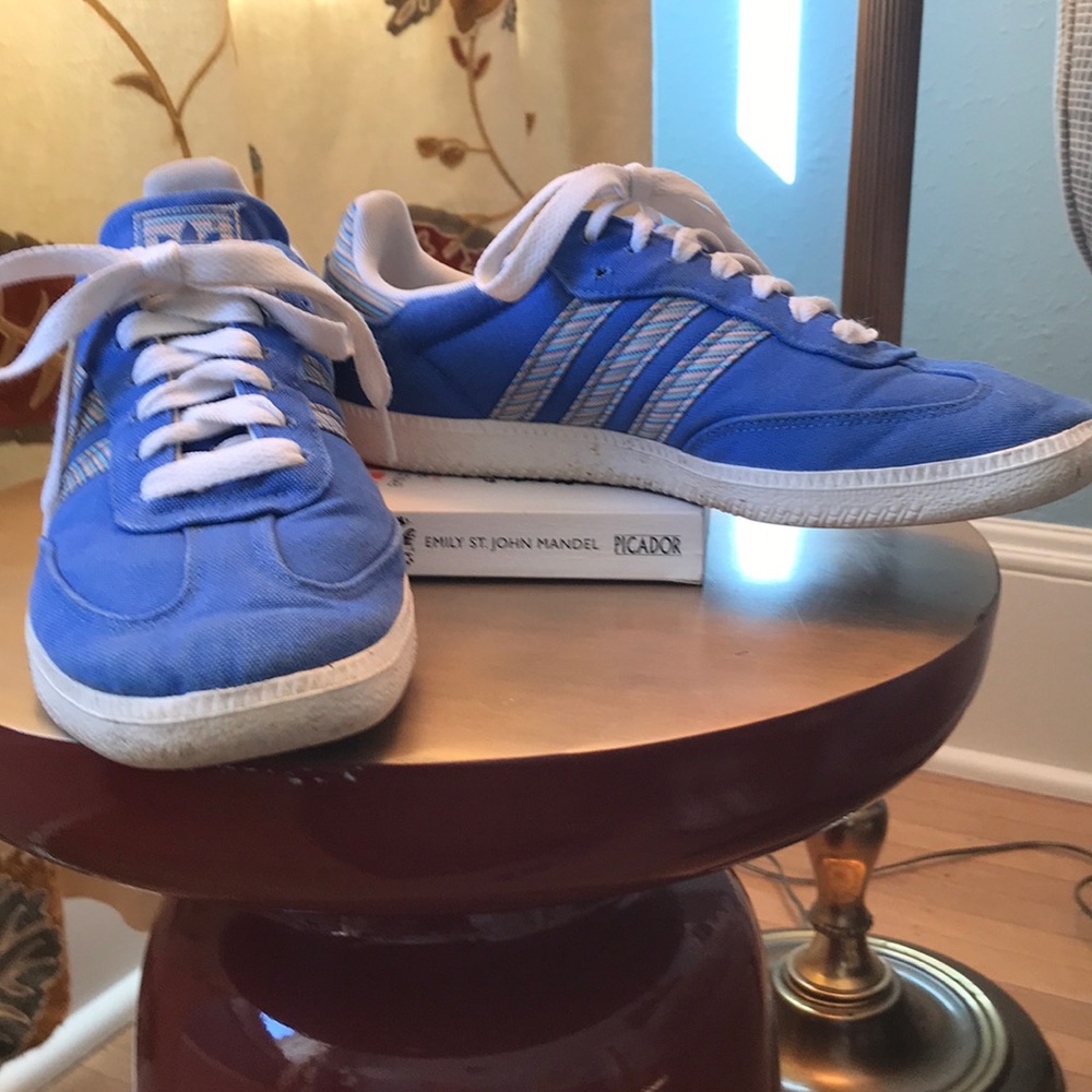 Cute and rare canvas Adidas